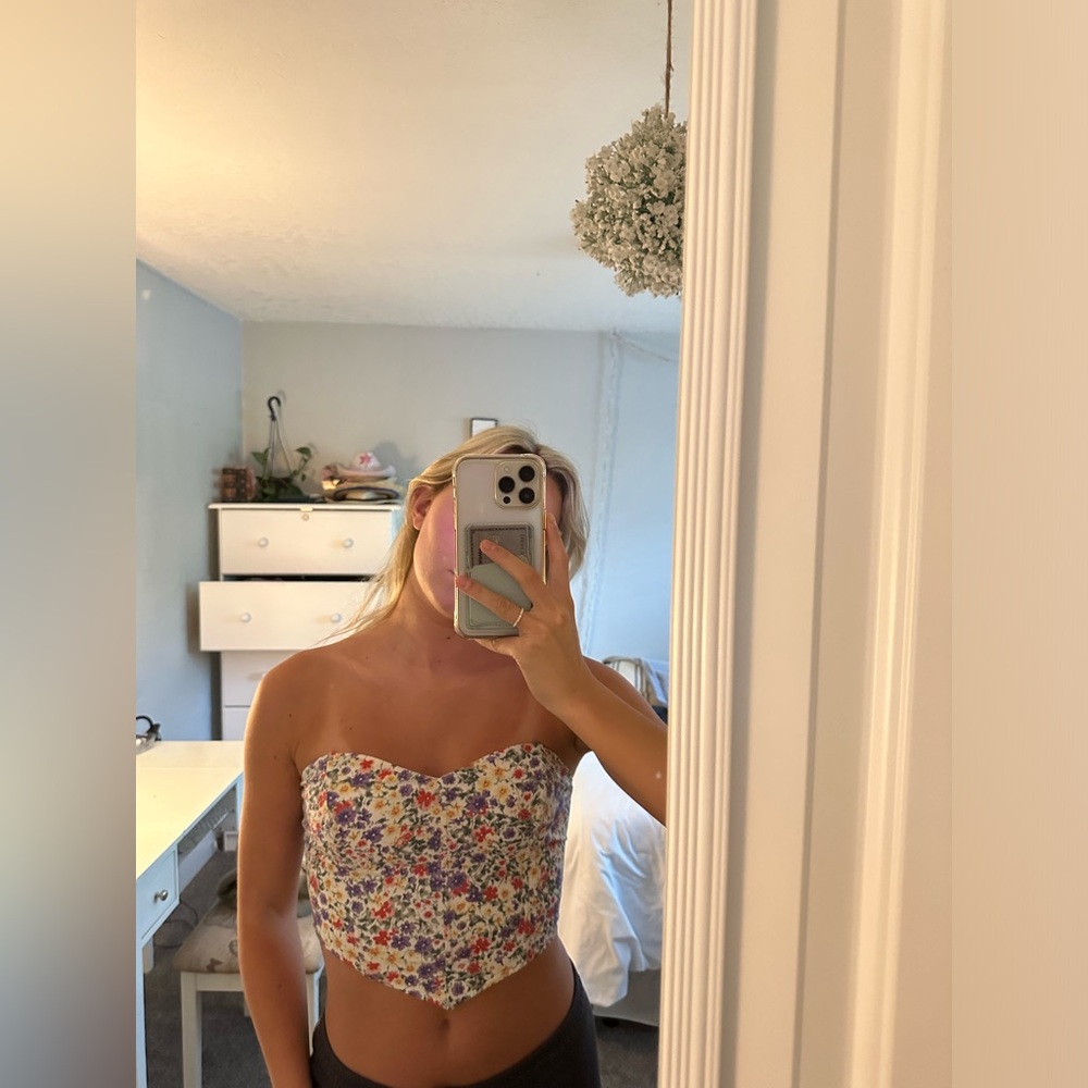 Boutique Strapless Top